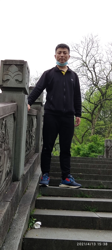 翁的第一张照片--遵义相亲服务中心