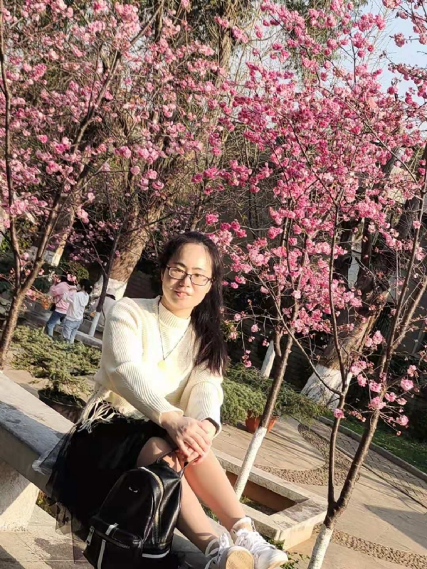 Nancy的第一张照片--遵义相亲服务中心