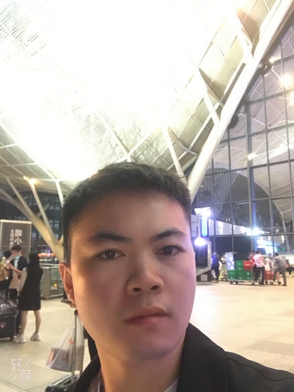 骑马的快乐的第一张照片--遵义相亲服务中心