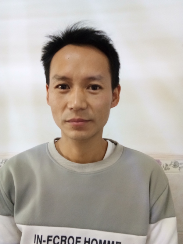 单亲爸爸的第一张照片--遵义相亲服务中心