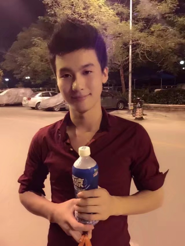 皮特王的第三张照片--遵义相亲服务中心