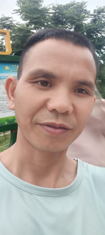 找个相爱的人结婚的第一张照片--遵义相亲服务中心