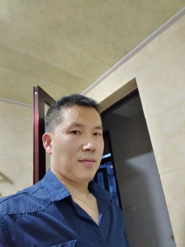 余生搀扶走的第一张照片--遵义相亲服务中心