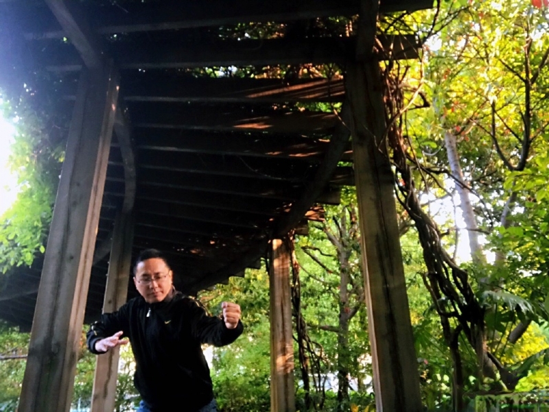 自故深情好受伤的第二张照片--遵义相亲服务中心