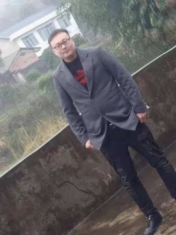 冰城的第二张照片--遵义相亲服务中心