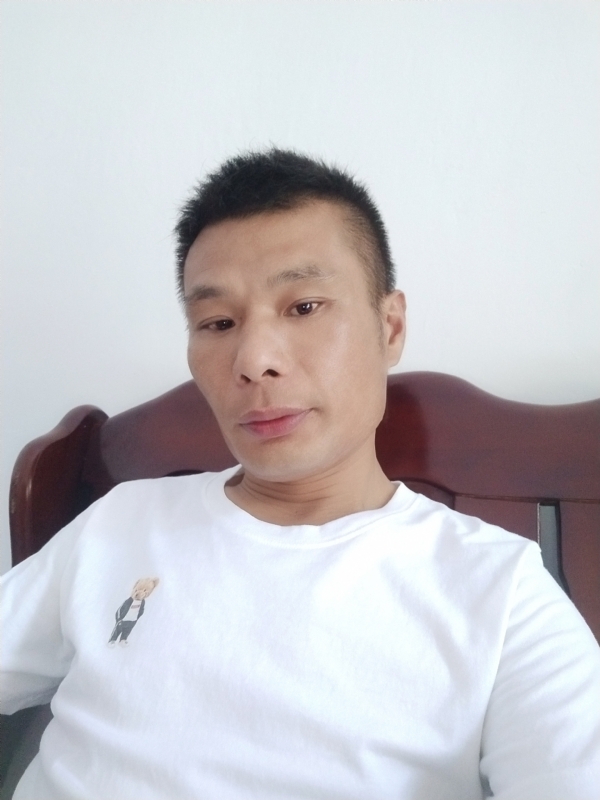 年少轻狂的第一张照片--遵义相亲服务中心