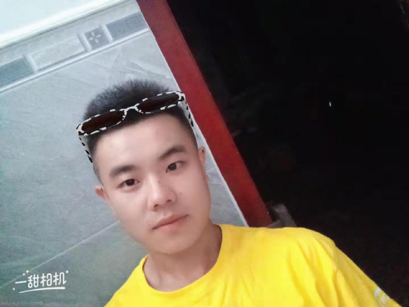 建国90周年的学渣的第一张照片--遵义相亲服务中心