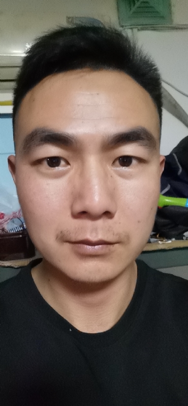 朴实无华的第一张照片--遵义相亲服务中心