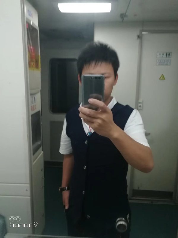 阳光下de幸福的第一张照片--遵义相亲服务中心