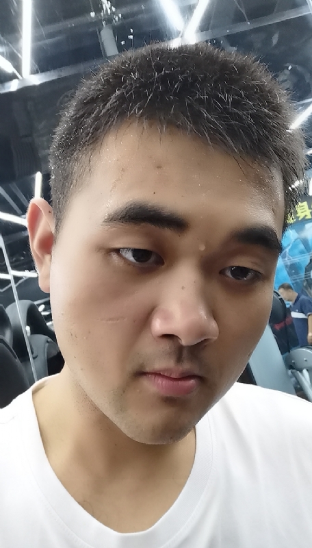 回眸一笑的第二张照片--遵义相亲服务中心
