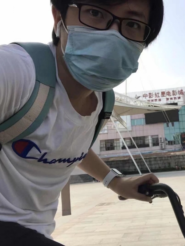 丁先生的第二张照片--遵义相亲服务中心