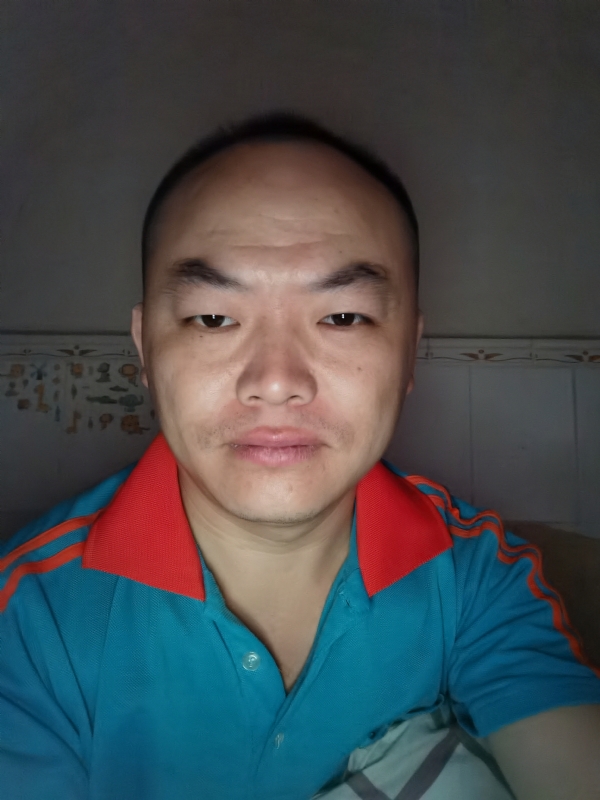 与子携老的第三张照片--遵义相亲服务中心