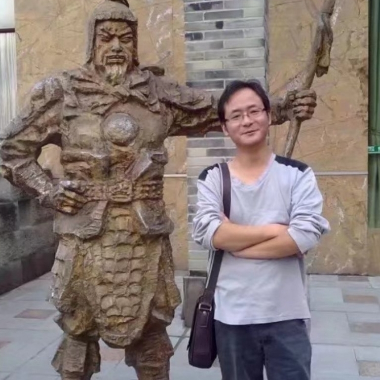 孤狼的第三张照片--遵义相亲服务中心