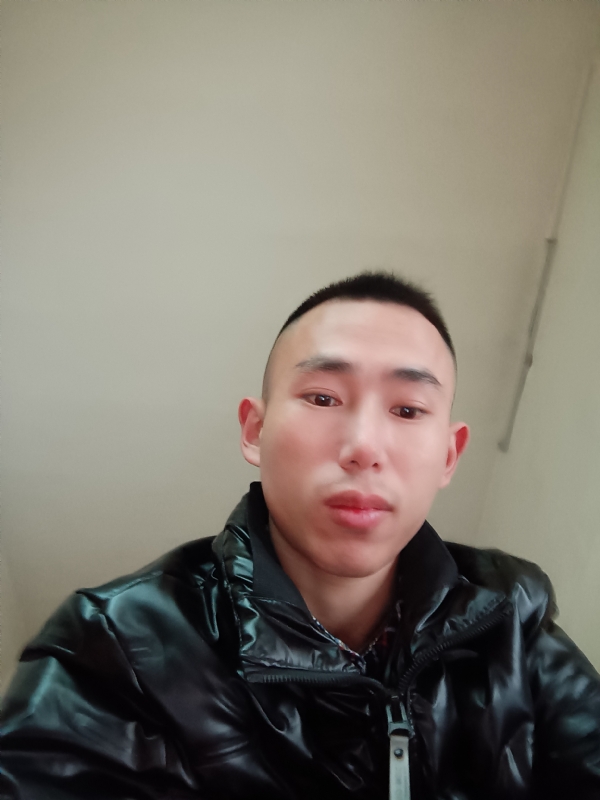 阿浩的第一张照片--遵义相亲服务中心