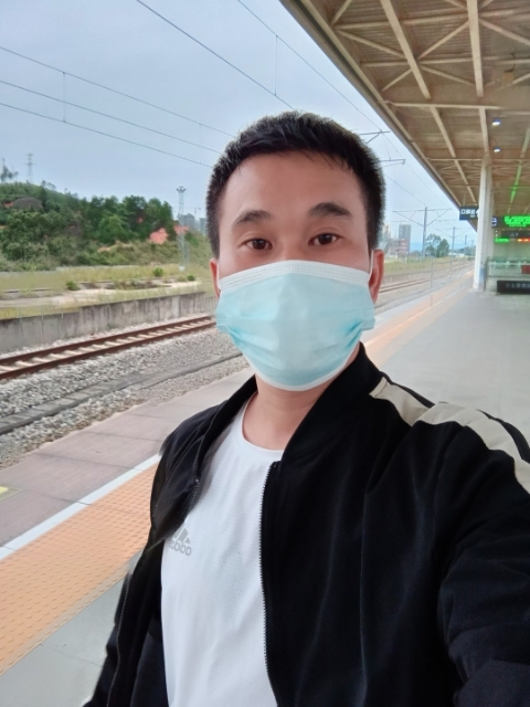 小李的第一张照片--遵义相亲服务中心