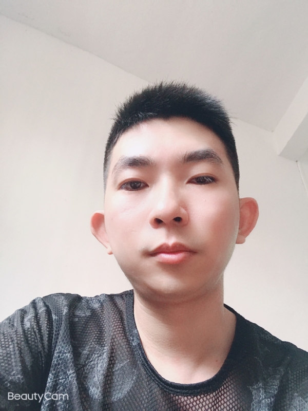 诚恳的第一张照片--遵义相亲服务中心