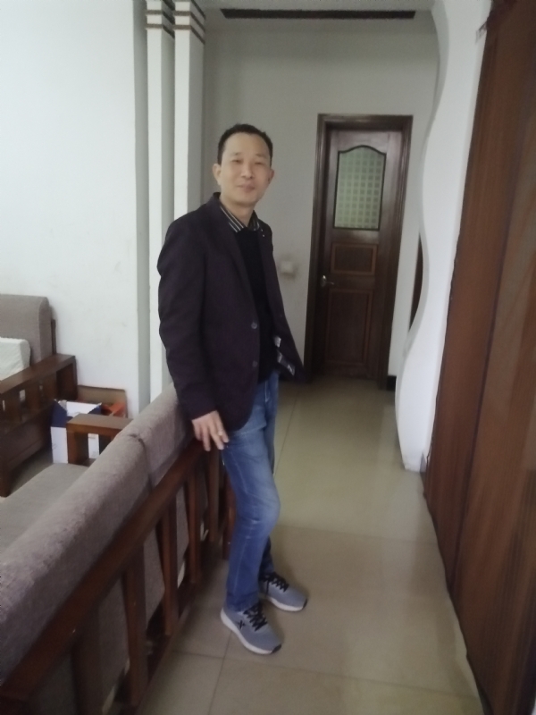 相亲相爱的第一张照片--遵义相亲服务中心