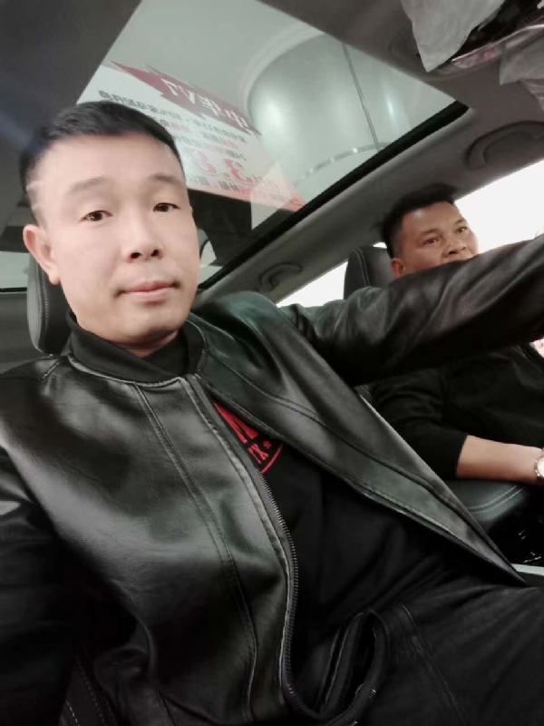 醉红尘的第一张照片--遵义相亲服务中心