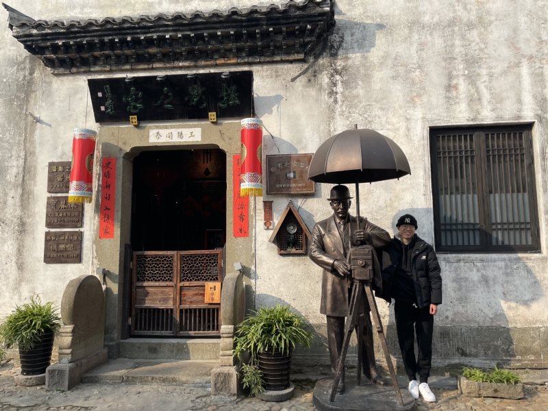 喝可乐的猫的第一张照片--遵义相亲服务中心