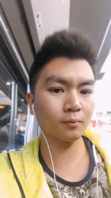瑞泽的第一张照片--遵义相亲服务中心
