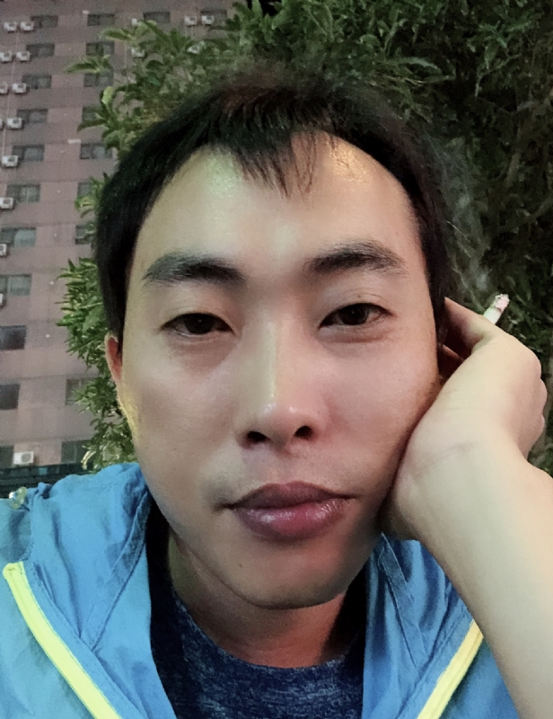 一直在路上的第一张照片--遵义相亲服务中心