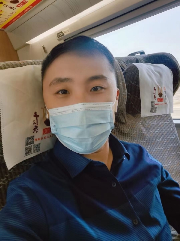 孤独的小屁猪的第二张照片--遵义相亲服务中心