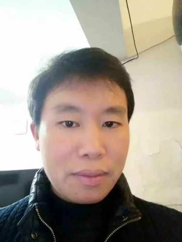 擎天柱的第三张照片--遵义相亲服务中心