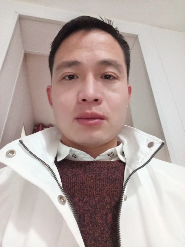 忧伤还是快乐的第一张照片--遵义相亲服务中心