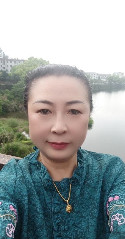 雨中情的第一张照片--遵义相亲服务中心