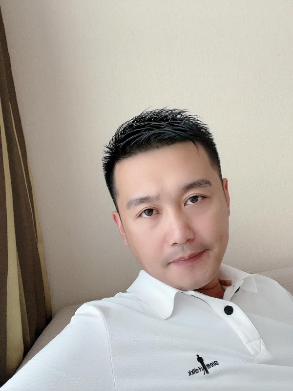 笑望人非的第一张照片--遵义相亲服务中心