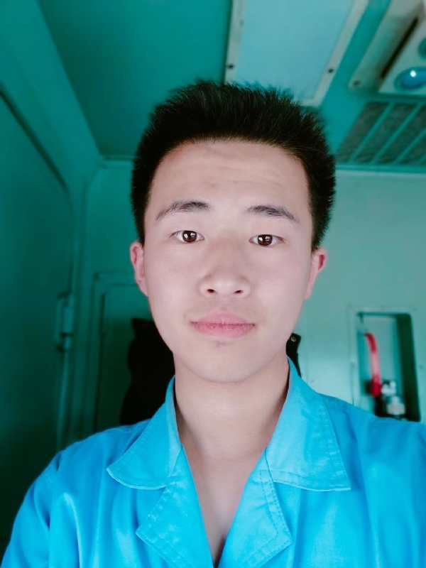 生而为人的第三张照片--遵义相亲服务中心