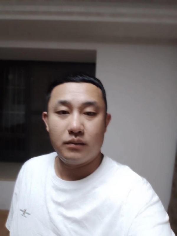 魔尊的第一张照片--遵义相亲服务中心