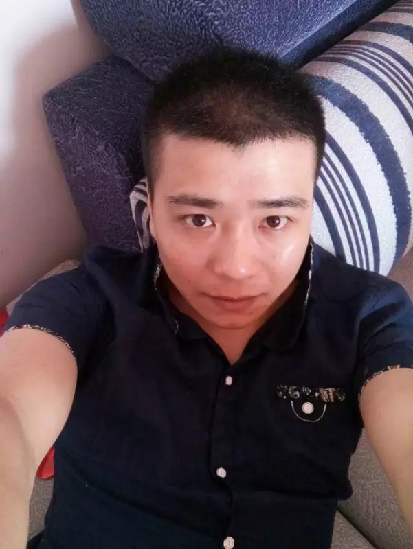 漫步的面包的第一张照片--遵义相亲服务中心