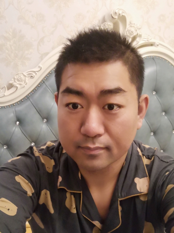 曾经的第一张照片--遵义相亲服务中心