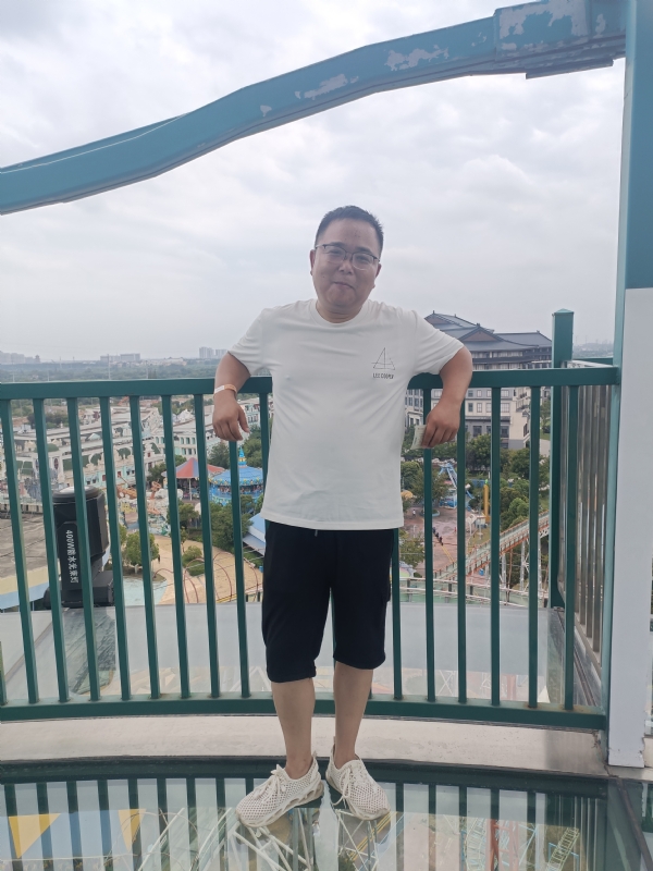 飞哥的第一张照片--遵义相亲服务中心