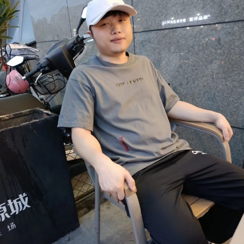 风吹半夏的第一张照片--遵义相亲服务中心