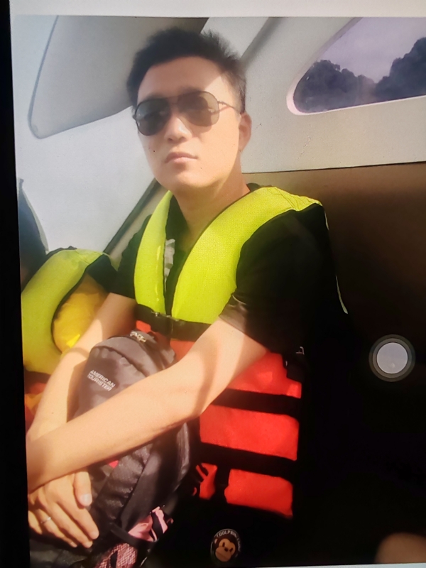 座看烟霞散的第一张照片--遵义相亲服务中心