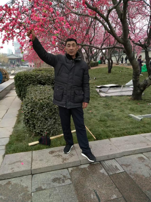 风雨的第一张照片--遵义相亲服务中心