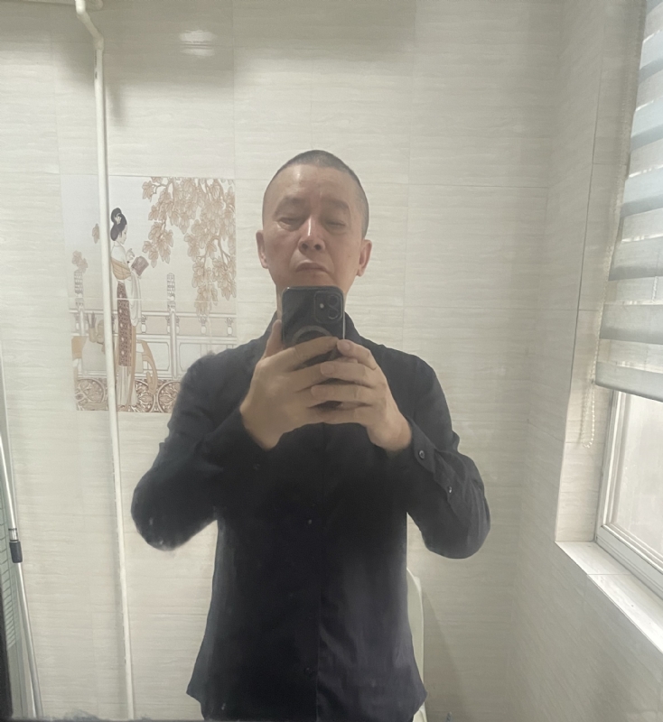 荣哥的第一张照片--遵义相亲服务中心