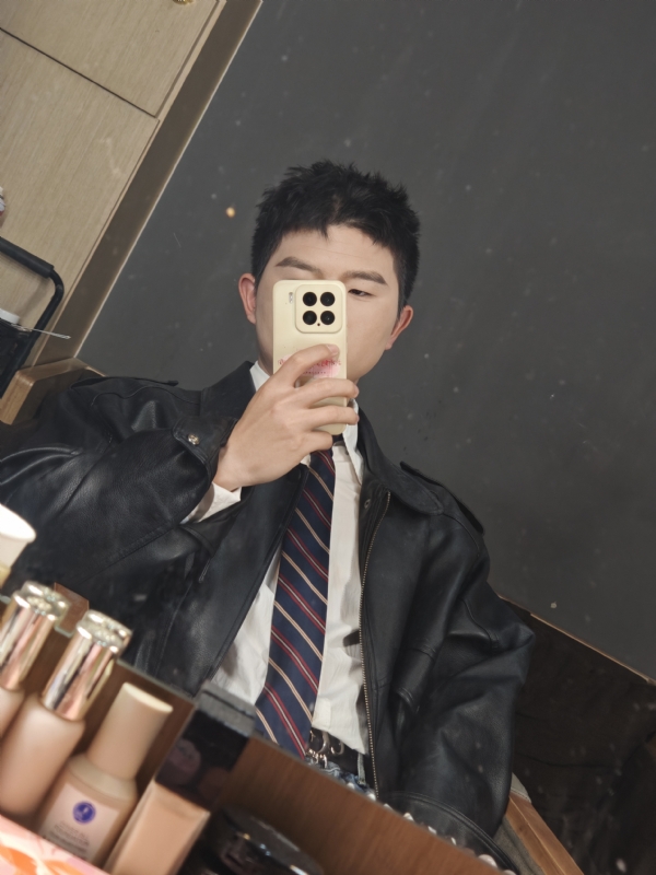 郝天翔的第一张照片--遵义相亲服务中心