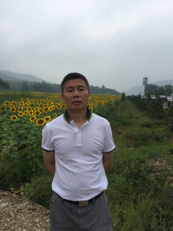 爱拼才会赢的大叔的第三张照片--遵义相亲服务中心