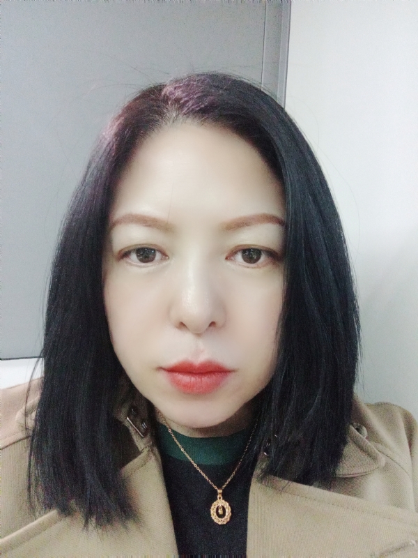 尘颜的第一张照片--遵义相亲服务中心