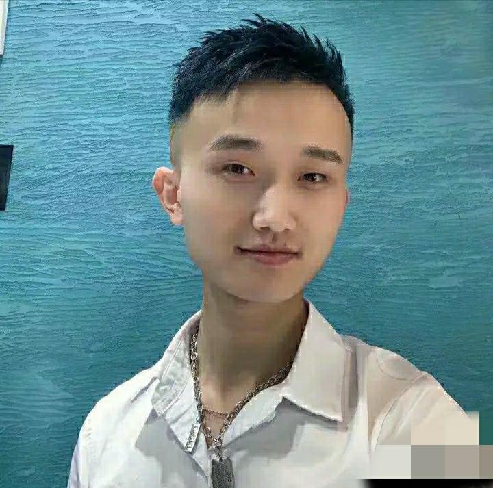 小哥哥的第一张照片--遵义相亲服务中心