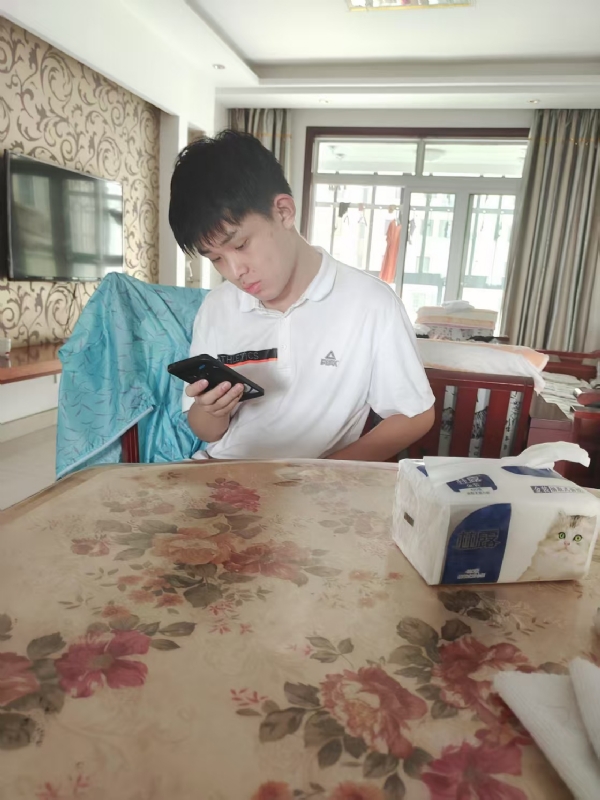 铁在烧的第一张照片--遵义相亲服务中心