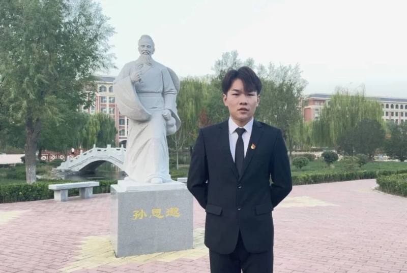 尚明月的第一张照片--遵义相亲服务中心