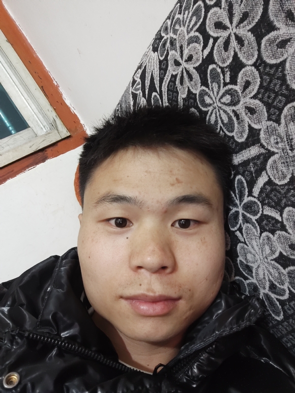 麒麟区幼儿园扛把子的第三张照片--遵义相亲服务中心