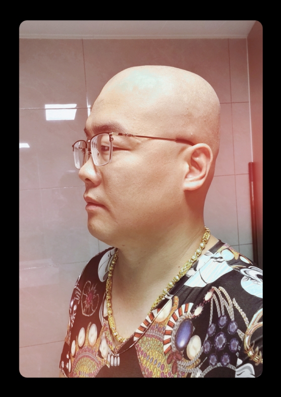 一生诺言的第三张照片--遵义相亲服务中心