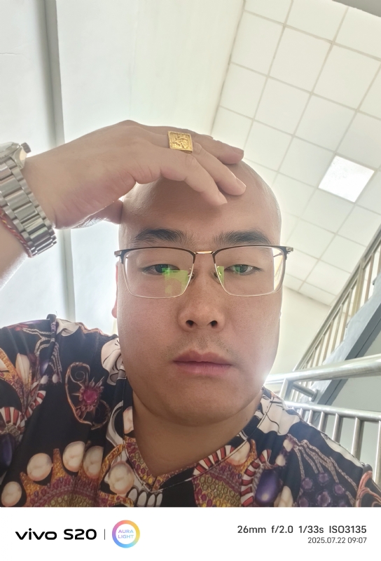 一生诺言的第五张照片--遵义相亲服务中心