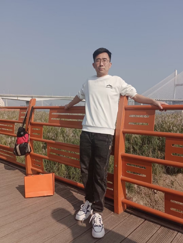 黑白的第一张照片--遵义相亲服务中心