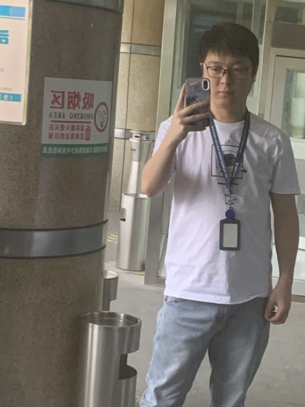 潜伏的第一张照片--遵义相亲服务中心